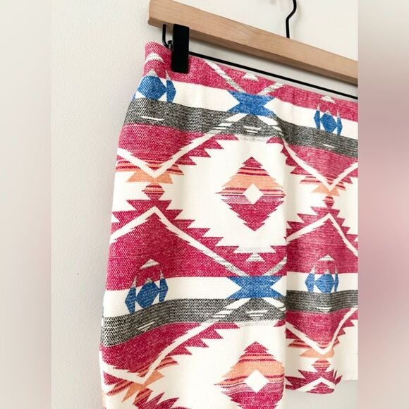 Zara Trafalic Mini Skirt in Red White Aztec Print - Size M - Picture 3 of 5